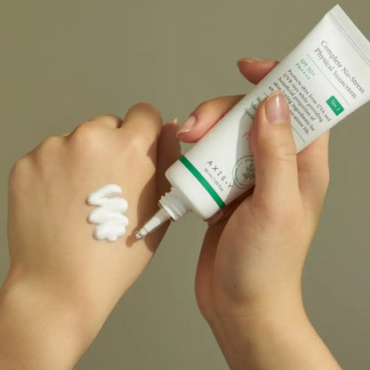 AXIS-Y Complete No-Stress Physical Sunscreen V.3 50ml - Crème solaire physique coréenne hydratante à l'armoise - texture