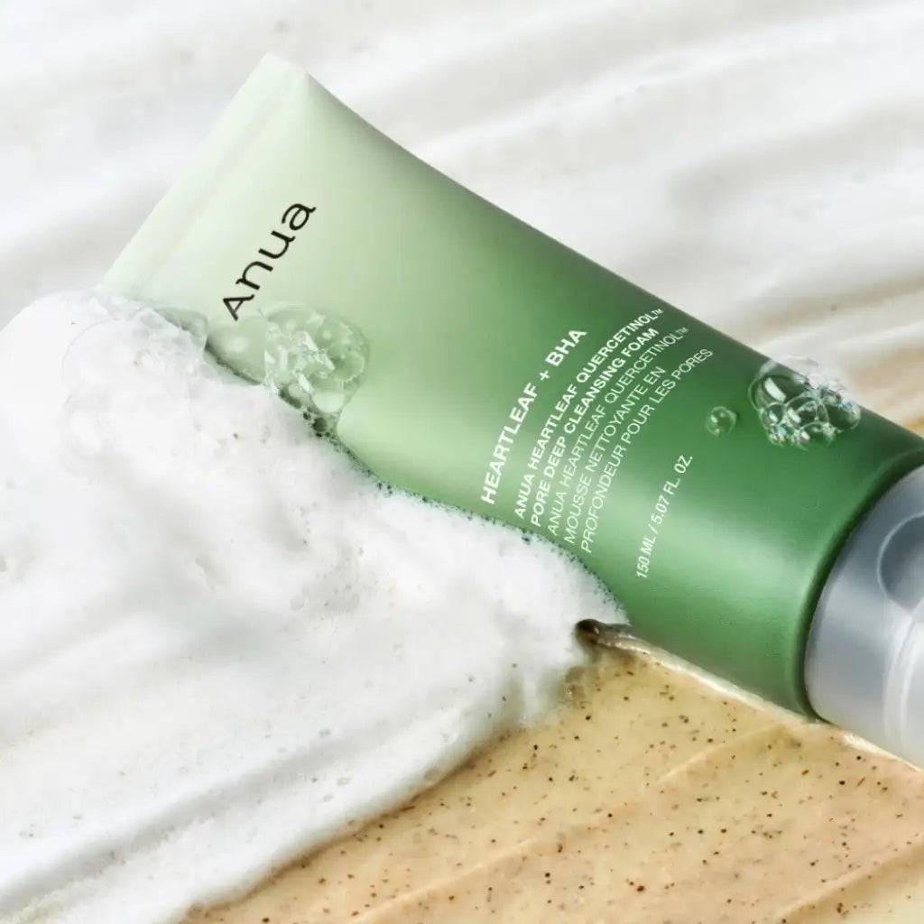 Anua Heartleaf Quercetinol Pore Deep Cleansing Foam 150ml - Nettoyant en profondeur Anua pour peau grasse et mixte - texture - Kbeauty skincare coréenne Skinorea shop Paris France livraison rapide - yesstyle