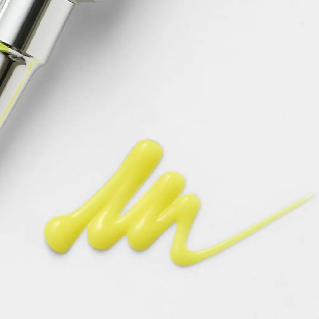 Texture crème jaune pâle du Celimax The Vita A Retinal Shot Tightening Booster 15ml – formule onctueuse et légère au rétinal 0,1% - Kbeauty Korean Skinorea shop Europe fast delivery - skincare coréenne Skinorea shop France Paris livraison rapide