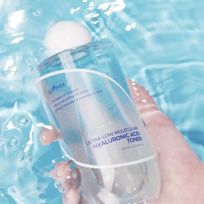Isntree Ultra-Low Molecular Hyaluronic Acid Toner 300ml - Tonique hydratant et stimulant de Corée - texture - K-beauty soin corée Skinorea shop France livraison rapide - yesstyle